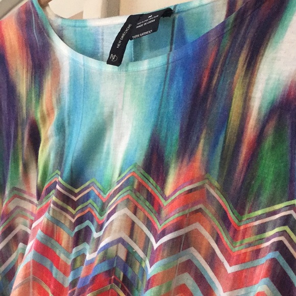 Top - Picture 2 of 2